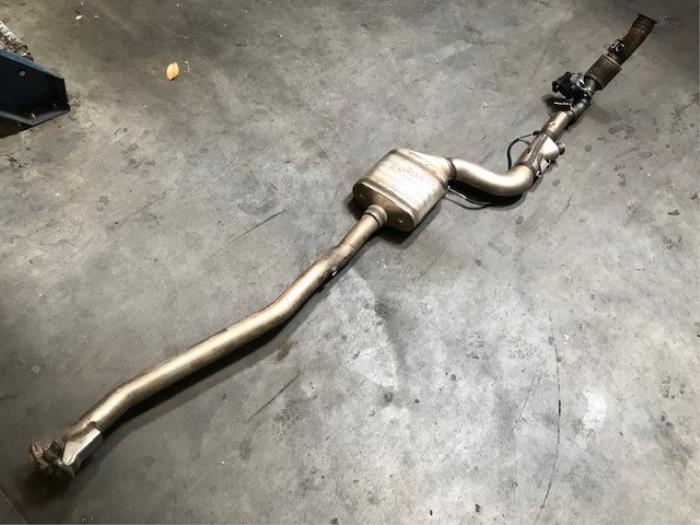 Usagé Echappement (complet) Mercedes C (W205) C-200 1.6 CDI BlueTEC, C-200 d 16V Prix sur demande proposé par Autohandel-Smet Gebroeders NV