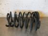 Rear coil spring from a Kia Sportage (QL), 2015 / 2022 1.6 CRDi 16V 136, Jeep/SUV, Diesel, 1.598cc, 100kW (136pk), FWD, D4FE, 2018-07 / 2022-09, QLEF5D21 2019
