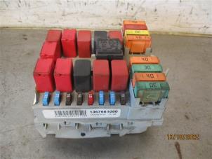 Used Fuse box Citroen Jumper (U9) 2.2 HDi 110 Euro 5 Price on request offered by Autohandel-Smet Gebroeders NV