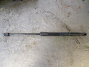 Used Rear gas strut, right BMW X1 (F48) xDrive 25e 1.5 12V TwinPower Turbo Price on request offered by Autohandel-Smet Gebroeders NV