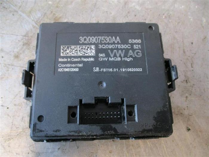 Module (miscellaneous) from a Volkswagen Crafter (SY) 2.0 TDI 2019