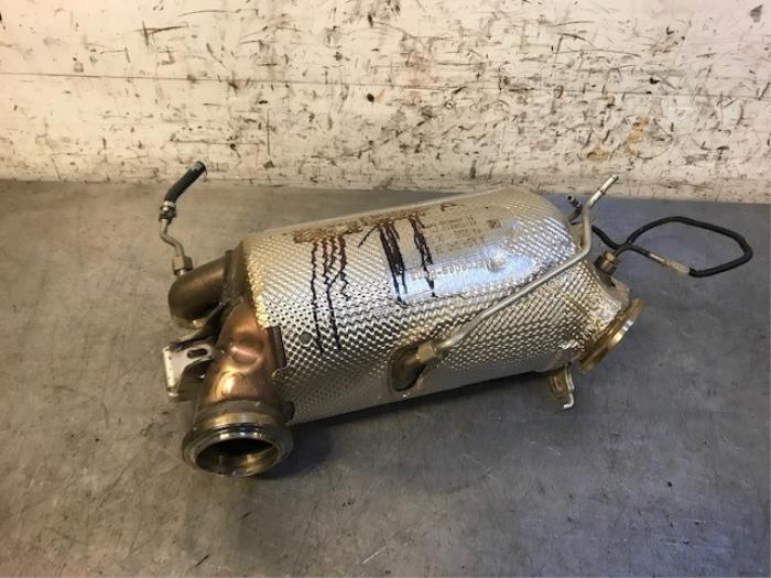 Gebrauchte Katalysator Mercedes E (W213) E-200d 1.6 Turbo 16V Preis auf Anfrage angeboten von Autohandel-Smet Gebroeders NV