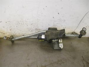 Used Front wiper motor Peugeot Boxer (U9) 2.0 BlueHDi 160 Price on request offered by Autohandel-Smet Gebroeders NV