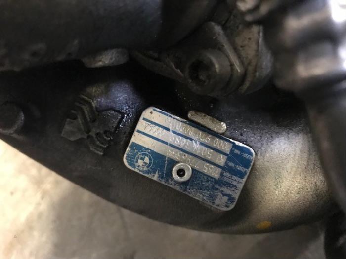 Turbo d'un BMW 6 serie (E63) 635d 24V