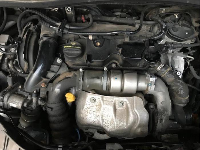 Motor de un Ford C-Max (DXA) 1.6 TDCi 16V 2012