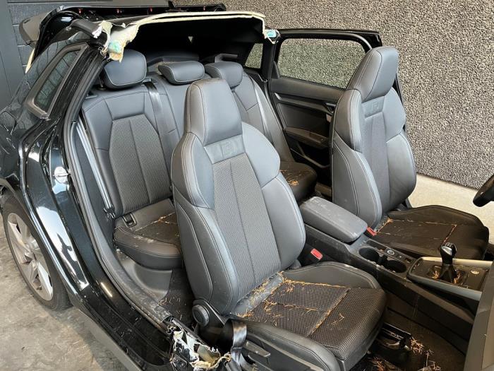 Set of upholstery (complete) from a Audi A3 Sportback (8YA) 1.0 30 TFSI 12V 2021