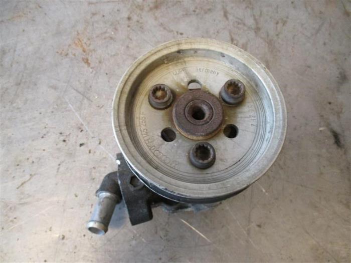 Usagé Pompe de direction Volkswagen Crafter 2.0 TDI 16V Prix sur demande proposé par Autohandel-Smet Gebroeders NV