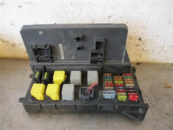 Fuse box Volkswagen Crafter 2.0 TDI 16V A9069006303
