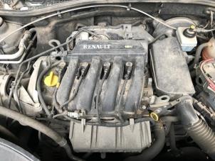 Używane Silnik Dacia Duster (HS) 1.6 16V Hi-Flex Cena na żądanie oferowane przez Autohandel-Smet Gebroeders NV