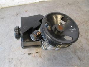 Used Power steering pump Ssang Yong Rexton W 2.2 RX 220 E-XDI 16V 4WD Price on request offered by Autohandel-Smet Gebroeders NV