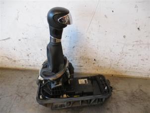 Used Gear stick Mini Mini (R56) 2.0 Cooper D 16V Autom. Price on request offered by Autohandel-Smet Gebroeders NV