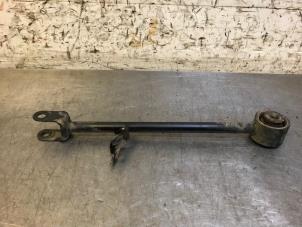 Used Rear wishbone, left Dacia Duster (SR) 1.2 TCE 16V 4x4 Price on request offered by Autohandel-Smet Gebroeders NV