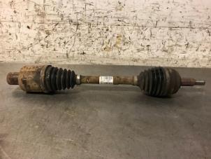 Used Front drive shaft, right Dacia Duster (SR) 1.2 TCE 16V 4x4 Price on request offered by Autohandel-Smet Gebroeders NV