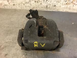 Used Front brake calliper, right Citroen C4 Picasso (3D/3E) 2.0 Blue HDI 135 Hybrid Price on request offered by Autohandel-Smet Gebroeders NV