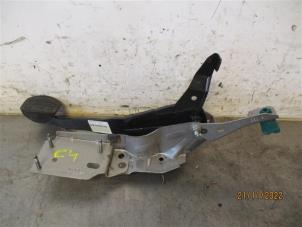 Used Brake pedal Citroen C4 Picasso (3D/3E) 2.0 Blue HDI 135 Hybrid Price on request offered by Autohandel-Smet Gebroeders NV