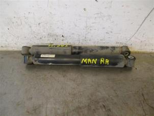 Used Shock absorber kit MAN TGE 2.0 TDI Price on request offered by Autohandel-Smet Gebroeders NV