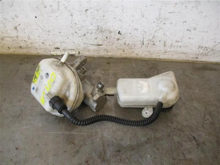Used Master cylinder Ford Transit Custom 2.0 TDCi 16V Eco Blue 105 Price on request offered by Autohandel-Smet Gebroeders NV