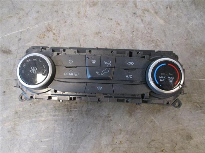 Air conditioning control panel from a Ford Transit Custom 2.0 TDCi 16V Eco Blue 105 2019