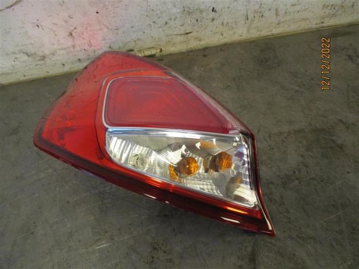 Taillight, left from a Ford Fiesta 6 (JA8) 1.0 EcoBoost 12V 100 2014