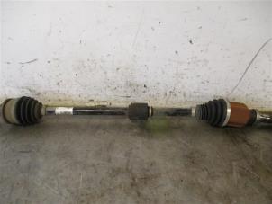 Used Front drive shaft, right Opel Astra K Sports Tourer 1.2 Turbo 12V Price on request offered by Autohandel-Smet Gebroeders NV