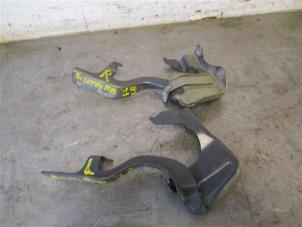 Used Set of hinges Opel Antara (LA6) 2.2 CDTI 16V 4x4 Price on request offered by Autohandel-Smet Gebroeders NV