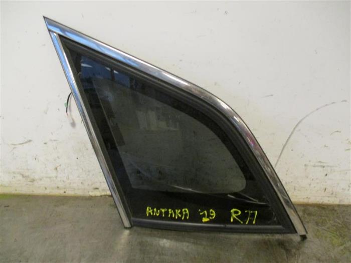 Usados Ventanilla triangular derecha detrás Opel Antara (LA6) 2.2 CDTI 16V 4x4 Precio de solicitud ofrecido por Autohandel-Smet Gebroeders NV