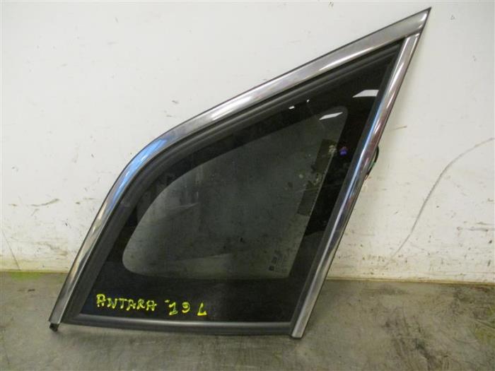 Usados Ventanilla triangular izquierda detrás Opel Antara (LA6) 2.2 CDTI 16V 4x4 Precio de solicitud ofrecido por Autohandel-Smet Gebroeders NV