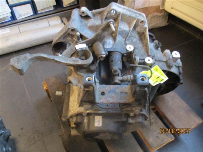 Getriebe van een Volkswagen Polo IV (9N1/2/3)  2006