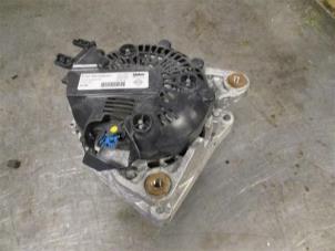 Used Dynamo Opel Astra K 1.5 CDTi 122 12V Price on request offered by Autohandel-Smet Gebroeders NV