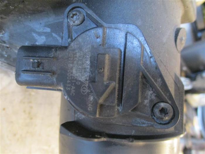 Gebrauchte Luftmengenmesser Volvo XC90 II 2.0 T8 16V Twin Engine AWD Preis auf Anfrage angeboten von Autohandel-Smet Gebroeders NV