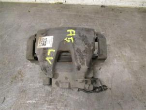Used Front brake calliper, left Audi A5 Sportback (F5A/F5F) 2.0 TDI Ultra 16V Price on request offered by Autohandel-Smet Gebroeders NV