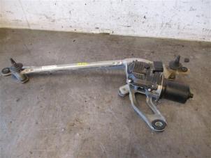 Used Front wiper motor Audi A5 Sportback (F5A/F5F) 2.0 TDI Ultra 16V Price on request offered by Autohandel-Smet Gebroeders NV