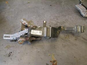 Used Clutch pedal Ford Focus 4 1.0 Ti-VCT EcoBoost 12V 125 Price on request offered by Autohandel-Smet Gebroeders NV