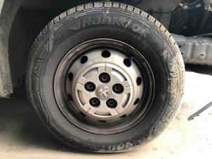 Used Wheel + tyre Peugeot Boxer (U9) 2.2 Blue HDi 140 Price on request offered by Autohandel-Smet Gebroeders NV