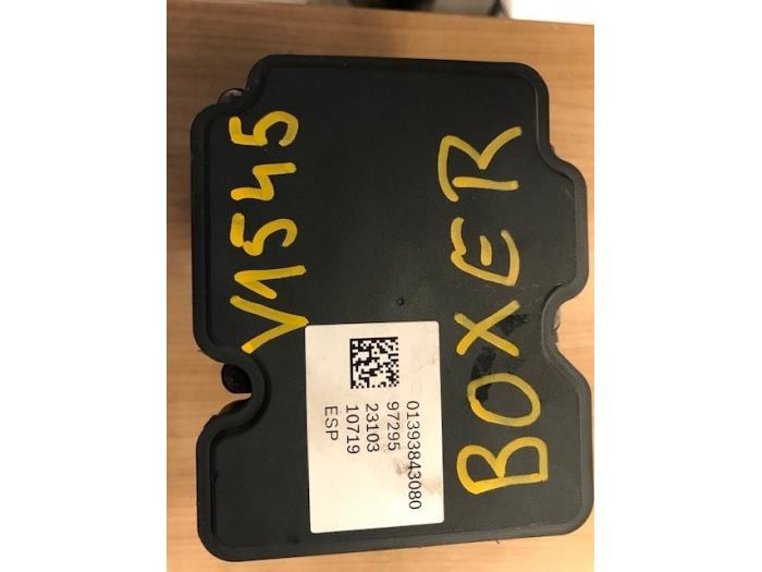 Begagnade ABS-pump Peugeot Boxer (U9) 2.0 BlueHDi 130 Pris på förfrågan erbjuds av Autohandel-Smet Gebroeders NV