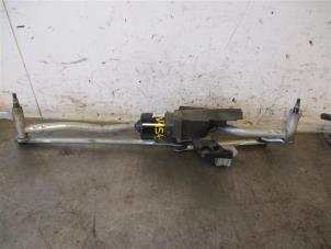 Used Front wiper motor Peugeot Boxer (U9) 2.0 BlueHDi 130 Price on request offered by Autohandel-Smet Gebroeders NV