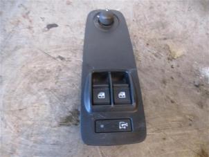 Used Electric window switch Peugeot Boxer (U9) 2.2 Blue HDi 120 Price on request offered by Autohandel-Smet Gebroeders NV