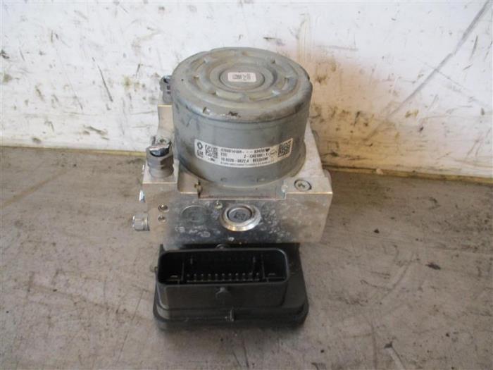 Gebrauchte ABS Pumpe Renault Trafic Passenger (1JL/2JL/3JL/4JL) 1.6 dCi 125 Twin Turbo Preis auf Anfrage angeboten von Autohandel-Smet Gebroeders NV