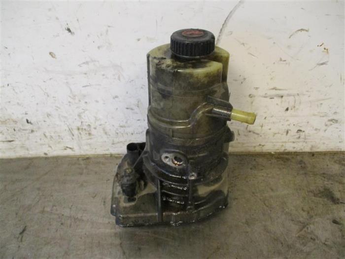 Usagé Pompe de direction Renault Trafic Passenger (1JL/2JL/3JL/4JL) 1.6 dCi 125 Twin Turbo Prix sur demande proposé par Autohandel-Smet Gebroeders NV