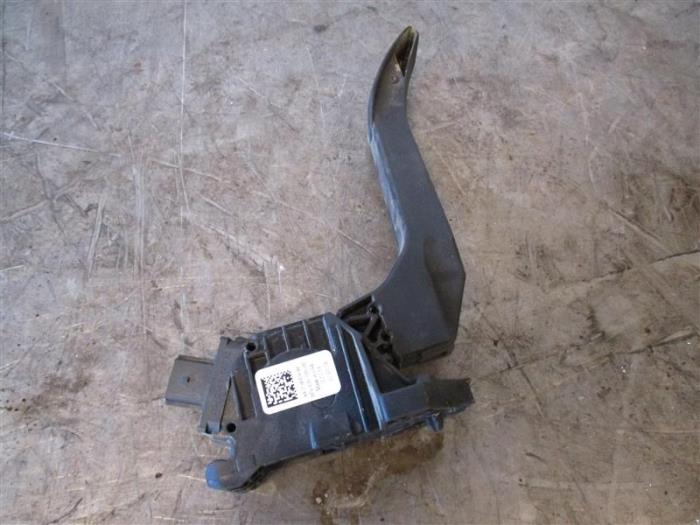 Begagnade Gaspedalsensor Ford Transit 2.0 TDCi 16V Eco Blue 130 Pris på förfrågan erbjuds av Autohandel-Smet Gebroeders NV
