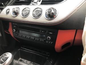 Usados Reproductor de CD y radio BMW Z4 Roadster (E89) sDrive 18i 2.0 16V Precio de solicitud ofrecido por Autohandel-Smet Gebroeders NV