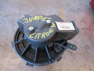 Gebrauchte Heizung Belüftungsmotor Citroen Jumper (U9) 2.2 Blue HDi 140 Preis auf Anfrage angeboten von Autohandel-Smet Gebroeders NV