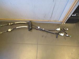 Used Gearbox shift cable Citroen Jumper (U9) 2.2 Blue HDi 140 Price on request offered by Autohandel-Smet Gebroeders NV