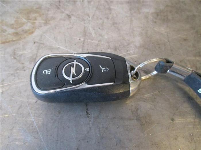 Opel Astra Schlüssel Vorrat