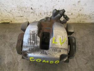 Used Front brake calliper, left Opel Combo Cargo 1.5 CDTI 100 Price on request offered by Autohandel-Smet Gebroeders NV