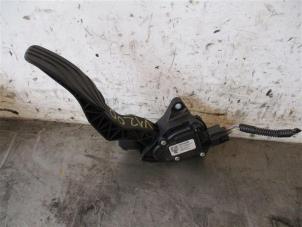 Used Throttle pedal position sensor Renault Koleos II (RZGH) 1.7 Blue dCi 150 Price on request offered by Autohandel-Smet Gebroeders NV