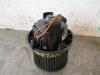Heating and ventilation fan motor from a Peugeot 108, 2014 1.0 12V, Hatchback, Petrol, 998cc, 51kW (69pk), FWD, 1KRFE; CFB, 2014-05, PSCFB 2017