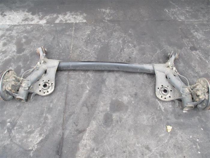 Rear-wheel drive axle from a Peugeot 108 1.0 12V 2017