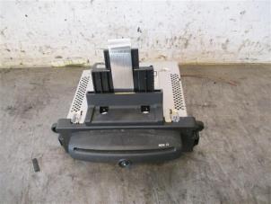 Used CD player Mini Mini (R56) 1.6 One D 16V Price on request offered by Autohandel-Smet Gebroeders NV