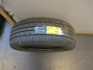 Used Tire set Dacia Lodgy (JS) 1.2 TCE 16V Price on request offered by Autohandel-Smet Gebroeders NV